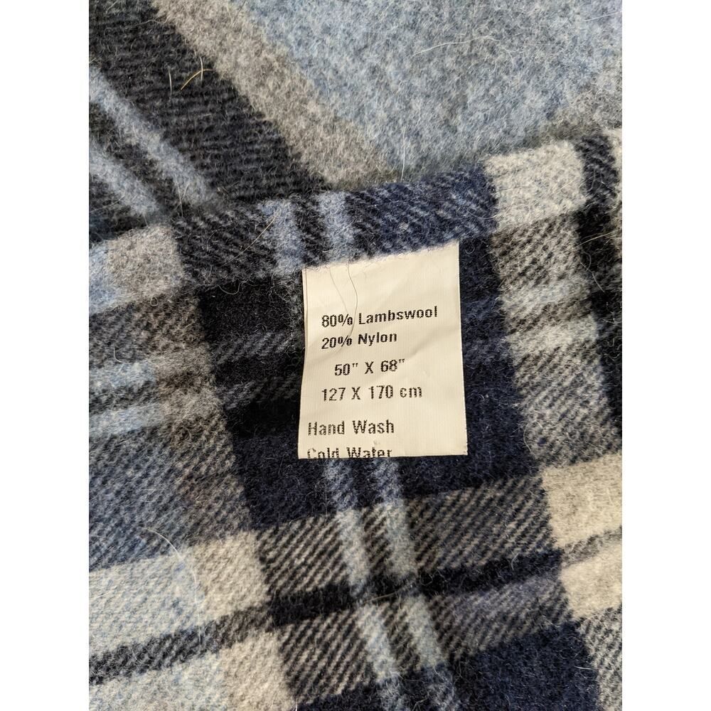 Lambs wool Roca Home Plaid Throw Blanket Blue Blend Fringe LN/NWOT - Picture 7 of 8